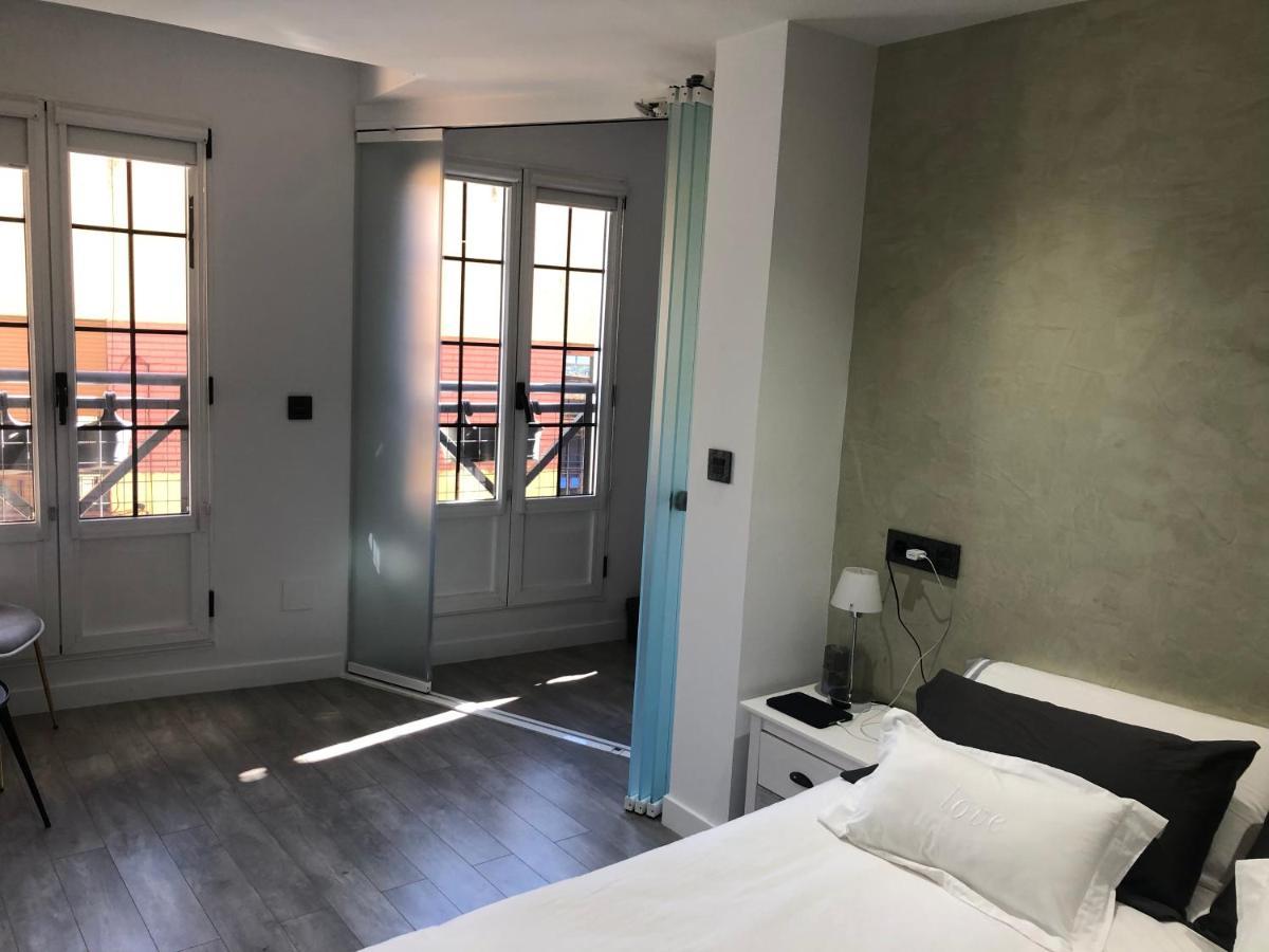 Apartamento Piso En El Emblematico Barrio Antiguo De Oviedo Exterior foto
